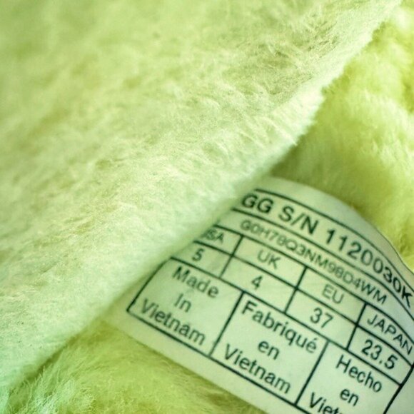 UGG Sheepskin Fluff Yeah Slippers Slide Shoes Size 5 Youth or 6.5/7 Women - Picture 10 of 13